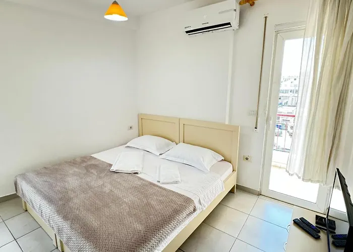 The Cozy Nest - Fully Loaded Apt