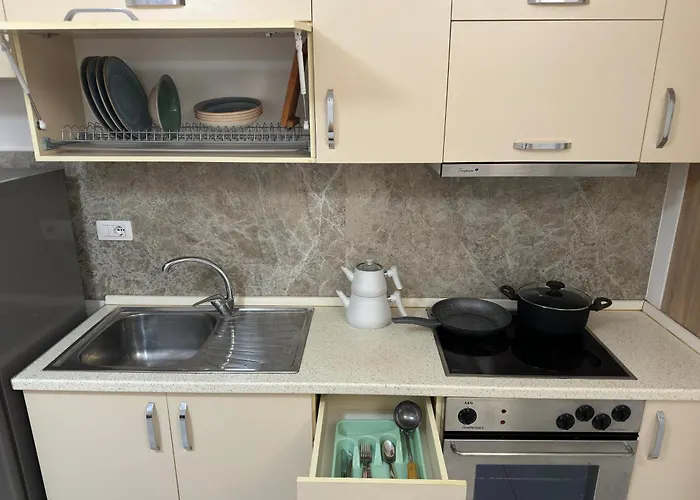 The Cozy Nest - Fully Loaded Apt